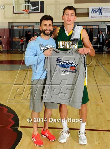 Thumbnail 1 in JW North vs. Edison (MaxPreps Holiday Classic) photogallery.