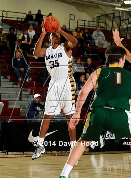 Thumbnail 2 in JW North vs. Edison (MaxPreps Holiday Classic) photogallery.