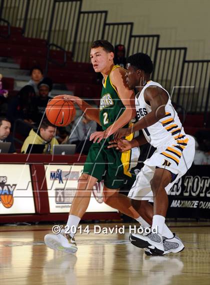 Thumbnail 3 in JW North vs. Edison (MaxPreps Holiday Classic) photogallery.