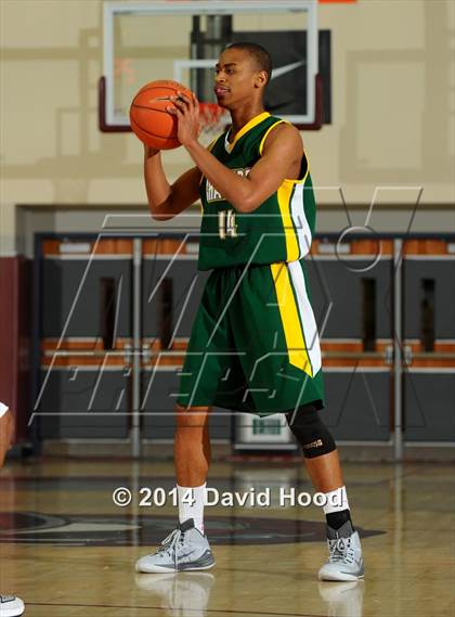 Thumbnail 3 in JW North vs. Edison (MaxPreps Holiday Classic) photogallery.