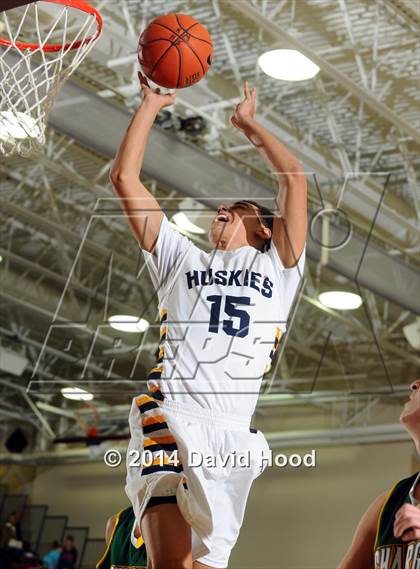 Thumbnail 1 in JW North vs. Edison (MaxPreps Holiday Classic) photogallery.