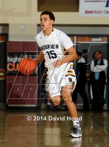 Thumbnail 2 in JW North vs. Edison (MaxPreps Holiday Classic) photogallery.