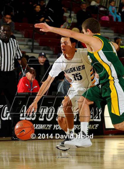 Thumbnail 2 in JW North vs. Edison (MaxPreps Holiday Classic) photogallery.
