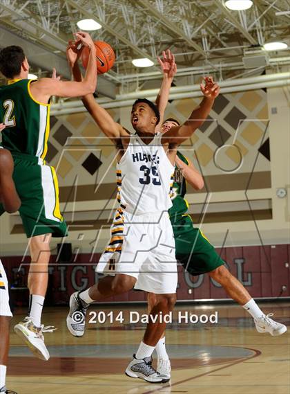 Thumbnail 3 in JW North vs. Edison (MaxPreps Holiday Classic) photogallery.