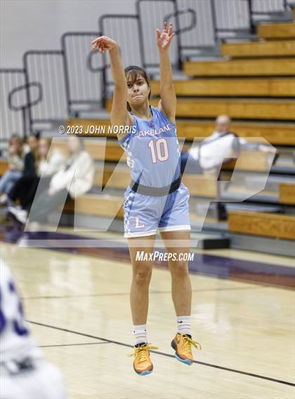 Thumbnail 2 in Lakeland @ Leo photogallery.