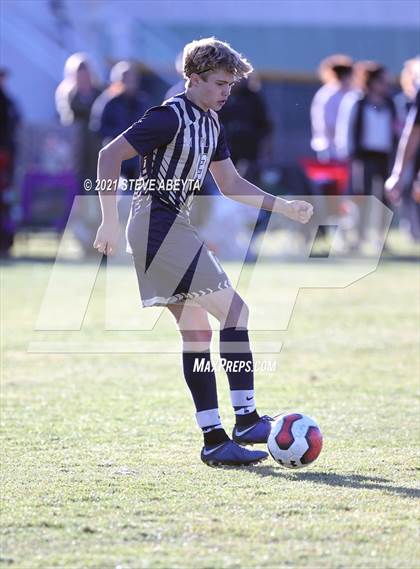 Thumbnail 1 in Mead vs. Mullen (CHSAA 4A Second Round Playoff) photogallery.