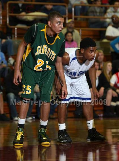 Thumbnail 1 in San Diego vs. Santa Rita (MaxPreps Holiday Classic) photogallery.
