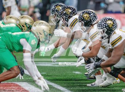 Thumbnail 2 in Buford vs. Carrollton (GHSA  6A Championship) photogallery.