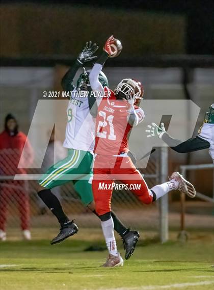 Thumbnail 1 in West Brunswick vs Seventy-First (NCHSAA 3A - First Round) photogallery.