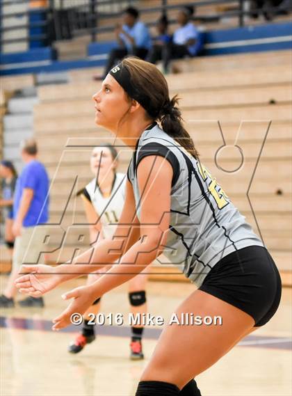 Thumbnail 1 in Hixson vs Red Bank photogallery.