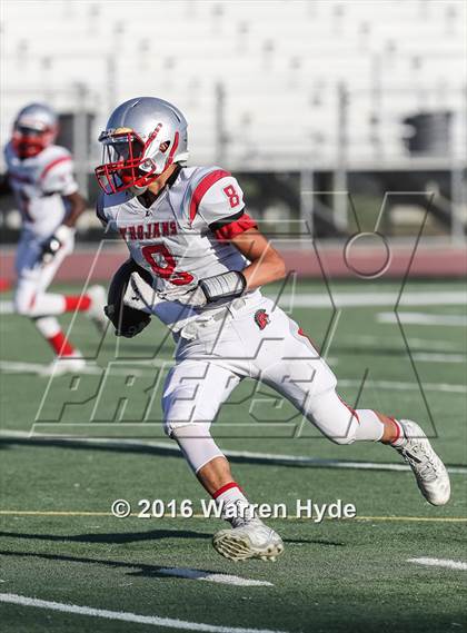 Thumbnail 1 in Lincoln @ Elk Grove photogallery.