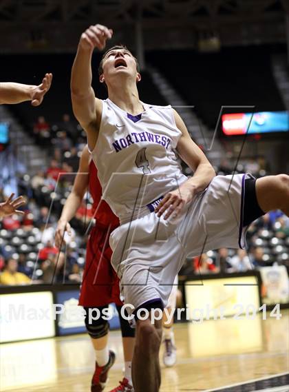 Thumbnail 3 in Maize vs. Blue Valley Northwest (KSHSAA 6A Quarterfinal) photogallery.