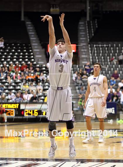 Thumbnail 2 in Maize vs. Blue Valley Northwest (KSHSAA 6A Quarterfinal) photogallery.