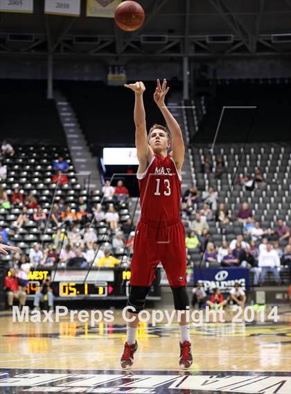 Thumbnail 3 in Maize vs. Blue Valley Northwest (KSHSAA 6A Quarterfinal) photogallery.