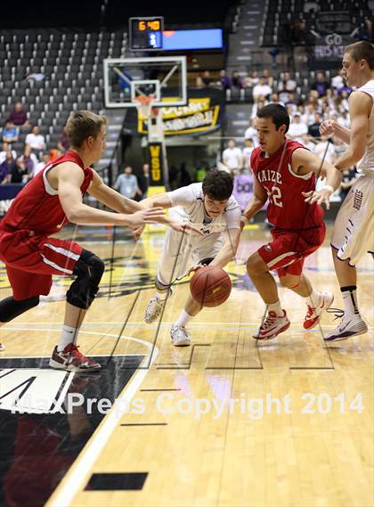 Thumbnail 2 in Maize vs. Blue Valley Northwest (KSHSAA 6A Quarterfinal) photogallery.