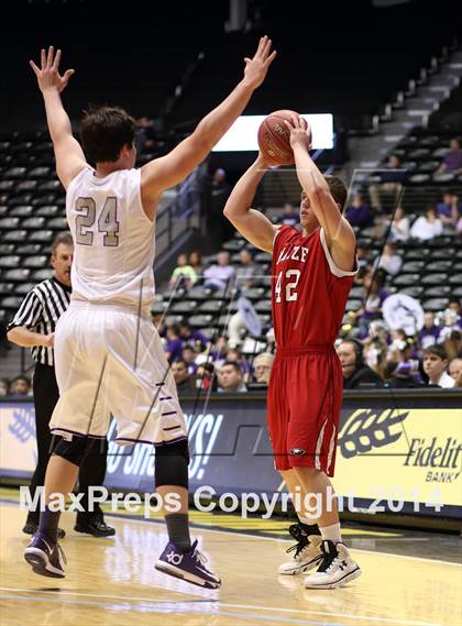 Thumbnail 2 in Maize vs. Blue Valley Northwest (KSHSAA 6A Quarterfinal) photogallery.