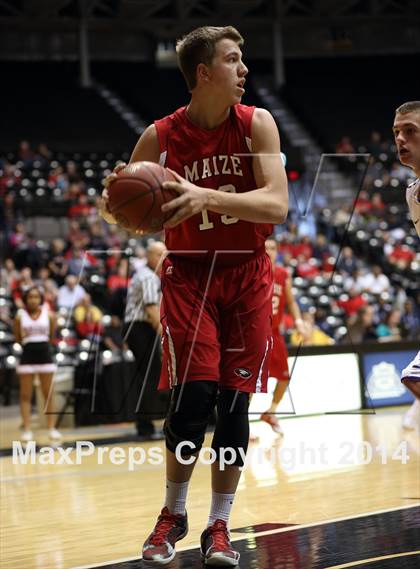 Thumbnail 3 in Maize vs. Blue Valley Northwest (KSHSAA 6A Quarterfinal) photogallery.