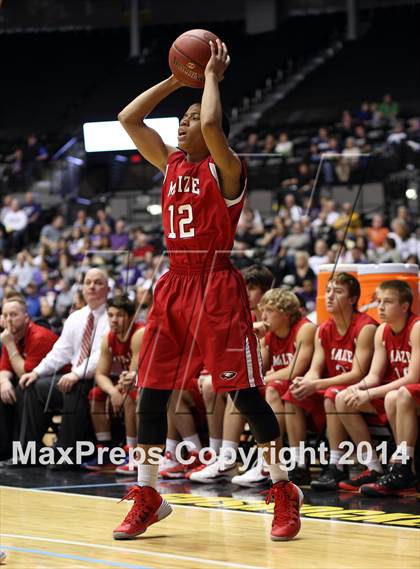 Thumbnail 2 in Maize vs. Blue Valley Northwest (KSHSAA 6A Quarterfinal) photogallery.