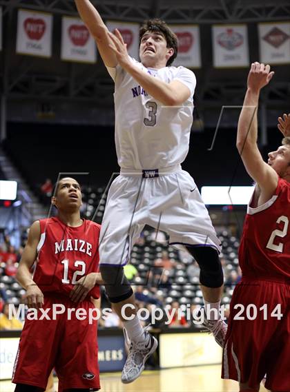 Thumbnail 1 in Maize vs. Blue Valley Northwest (KSHSAA 6A Quarterfinal) photogallery.