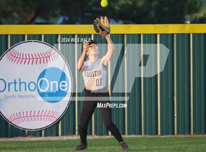 Thumbnail 1 in Bartlett vs. Houston (4A District 15 2nd Round) photogallery.