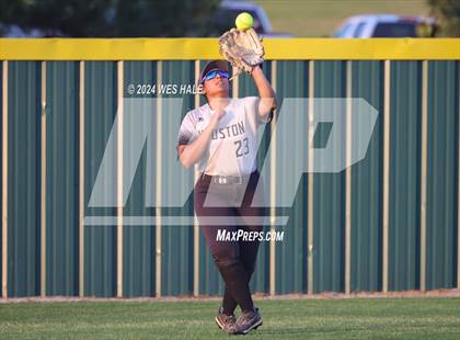 Thumbnail 1 in Bartlett vs. Houston (4A District 15 2nd Round) photogallery.