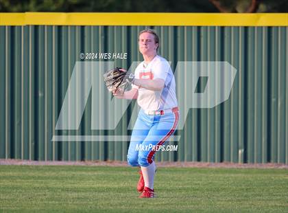 Thumbnail 1 in Bartlett vs. Houston (4A District 15 2nd Round) photogallery.