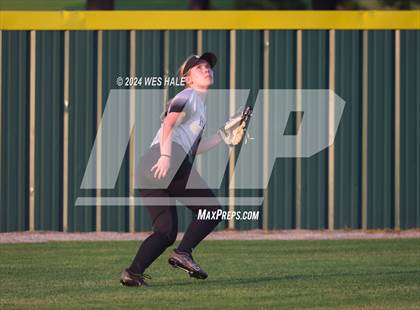 Thumbnail 2 in Bartlett vs. Houston (4A District 15 2nd Round) photogallery.