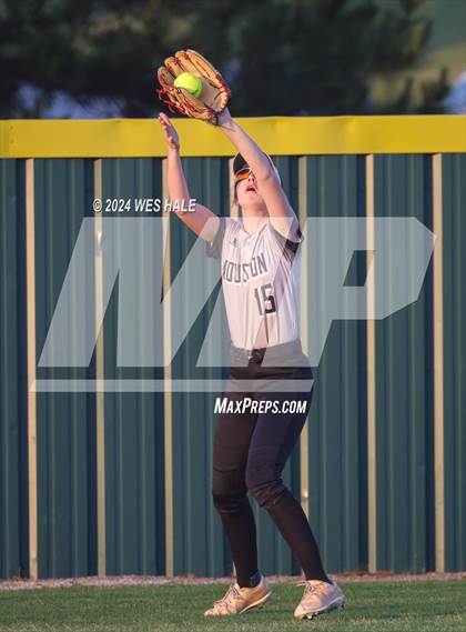 Thumbnail 2 in Bartlett vs. Houston (4A District 15 2nd Round) photogallery.
