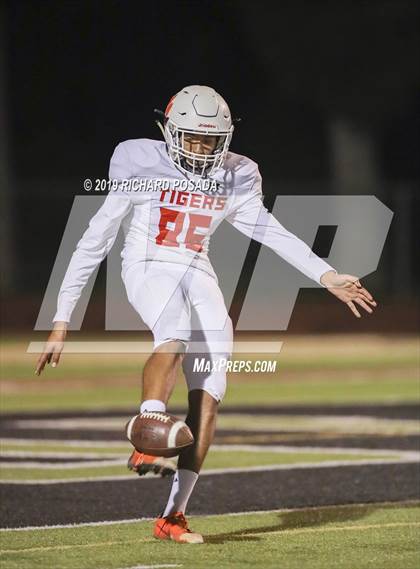 Thumbnail 1 in Wasco @ Selma (CIF CS D4 Quarterfinal) photogallery.