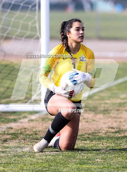 Thumbnail 1 in Central Catholic @ Manteca photogallery.
