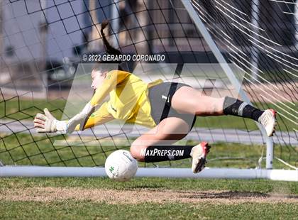 Thumbnail 3 in Central Catholic @ Manteca photogallery.