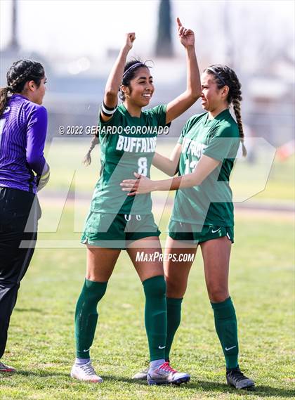 Thumbnail 2 in Central Catholic @ Manteca photogallery.