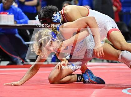 Thumbnail 3 in UIL State Championships - 6A 170lb Final photogallery.