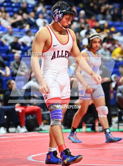 Thumbnail 2 in UIL State Championships - 6A 170lb Final photogallery.
