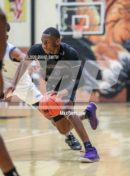 Thumbnail 3 in Christian Brothers vs Grandview (810 Varsity Showcase) photogallery.