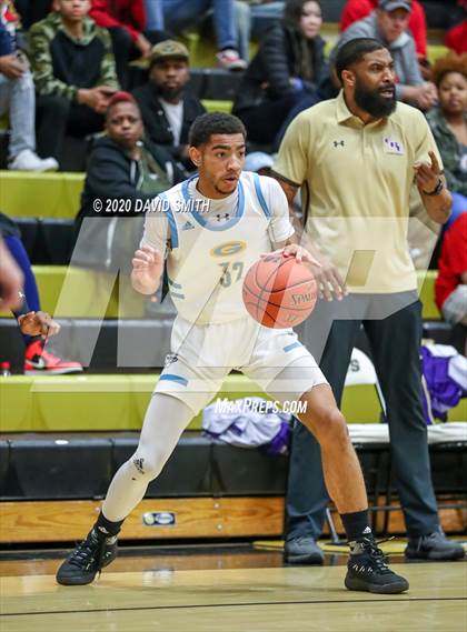 Thumbnail 1 in Christian Brothers vs Grandview (810 Varsity Showcase) photogallery.