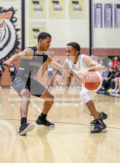 Thumbnail 1 in Christian Brothers vs Grandview (810 Varsity Showcase) photogallery.