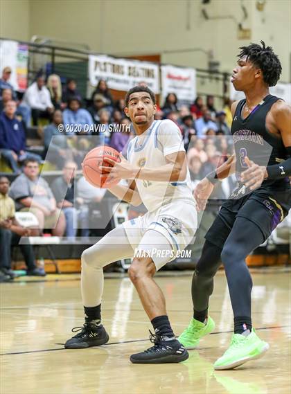 Thumbnail 2 in Christian Brothers vs Grandview (810 Varsity Showcase) photogallery.