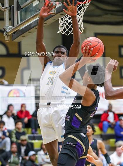 Thumbnail 3 in Christian Brothers vs Grandview (810 Varsity Showcase) photogallery.