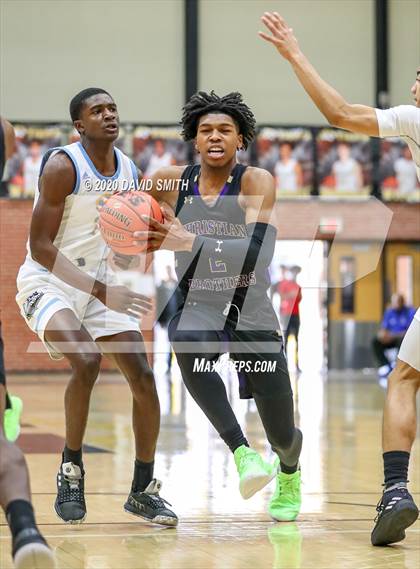Thumbnail 1 in Christian Brothers vs Grandview (810 Varsity Showcase) photogallery.