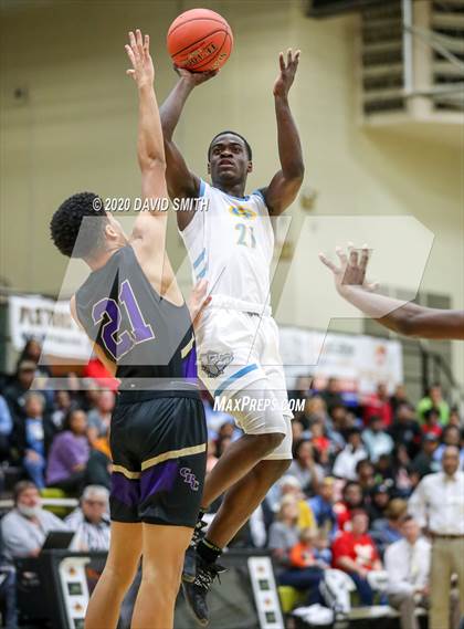 Thumbnail 1 in Christian Brothers vs Grandview (810 Varsity Showcase) photogallery.