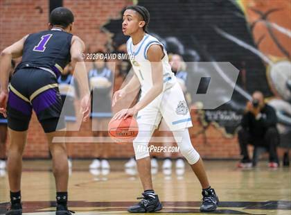 Thumbnail 3 in Christian Brothers vs Grandview (810 Varsity Showcase) photogallery.