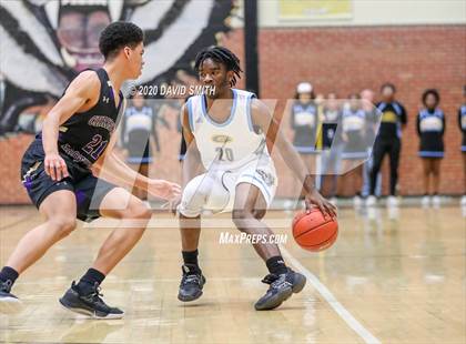 Thumbnail 3 in Christian Brothers vs Grandview (810 Varsity Showcase) photogallery.