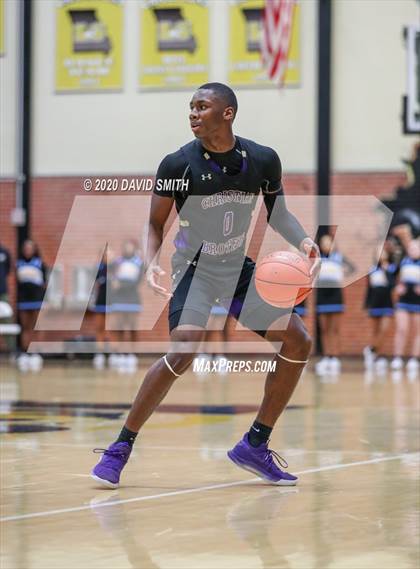 Thumbnail 2 in Christian Brothers vs Grandview (810 Varsity Showcase) photogallery.