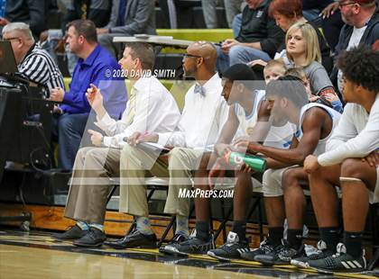 Thumbnail 1 in Christian Brothers vs Grandview (810 Varsity Showcase) photogallery.