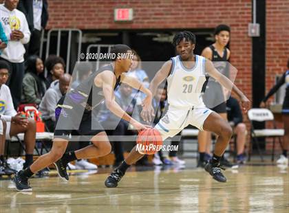 Thumbnail 2 in Christian Brothers vs Grandview (810 Varsity Showcase) photogallery.