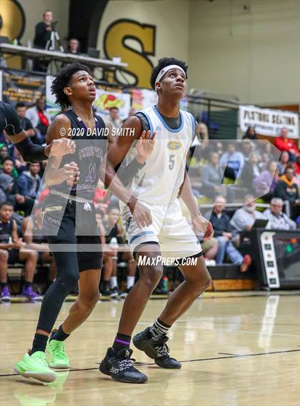 Thumbnail 3 in Christian Brothers vs Grandview (810 Varsity Showcase) photogallery.