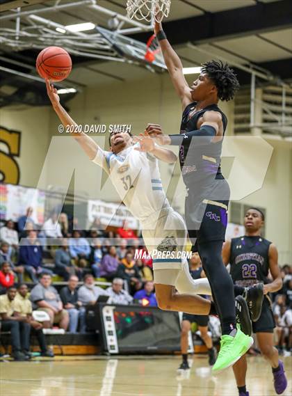 Thumbnail 2 in Christian Brothers vs Grandview (810 Varsity Showcase) photogallery.