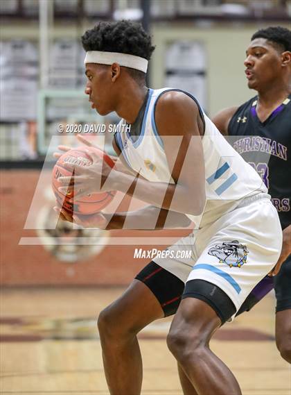 Thumbnail 1 in Christian Brothers vs Grandview (810 Varsity Showcase) photogallery.