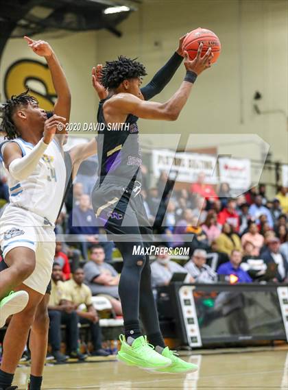 Thumbnail 1 in Christian Brothers vs Grandview (810 Varsity Showcase) photogallery.